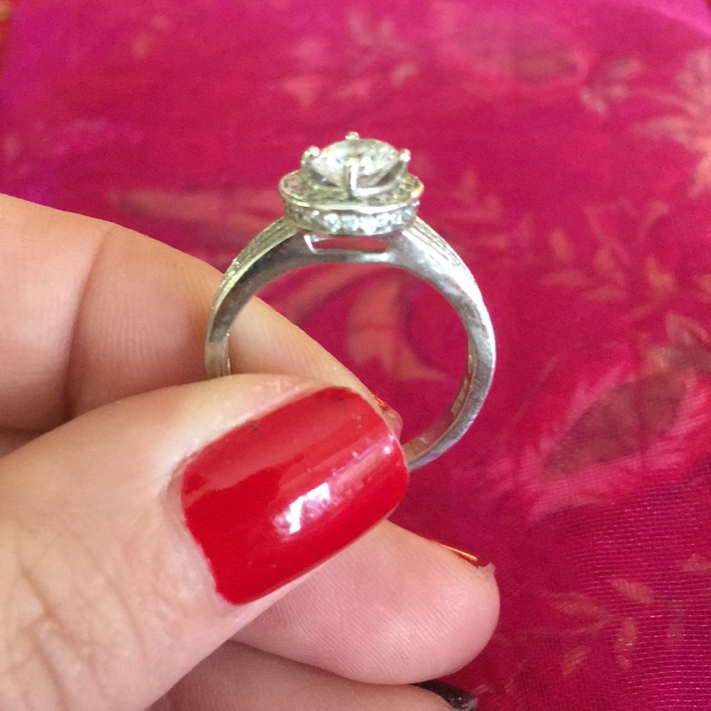 Wedding Ring - Picture 3 of 4